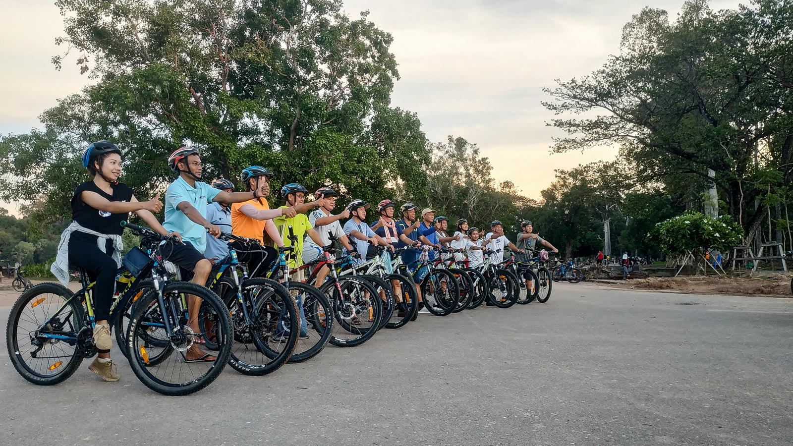 Discovery Cambodia By Bike Tour 14 Days